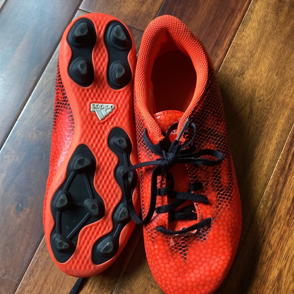 Adidas Soccer Shoes - Picture 5 of 5
